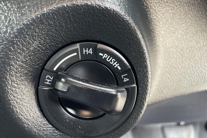 2020 Toyota Hilux SR