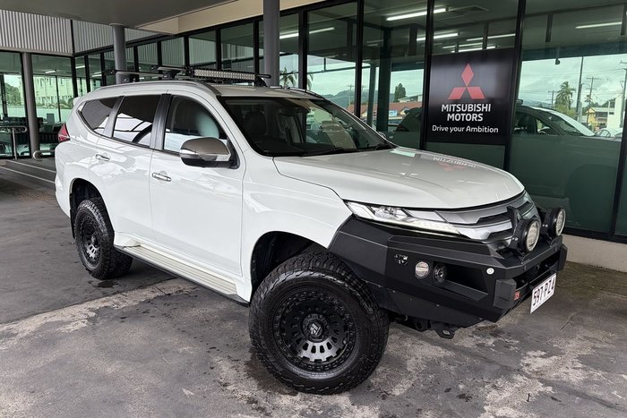 2020 Mitsubishi Pajero Sport Exceed