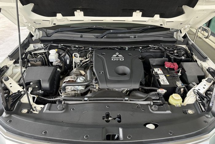 2020 Mitsubishi Pajero Sport Exceed