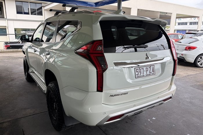 2020 Mitsubishi Pajero Sport Exceed