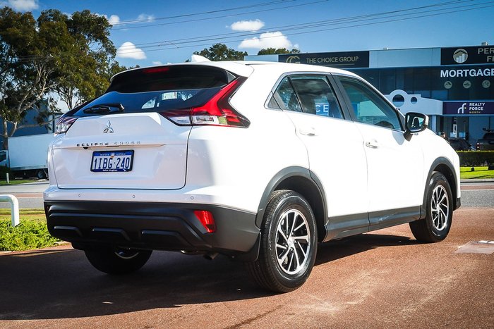 2023 Mitsubishi Eclipse Cross ES