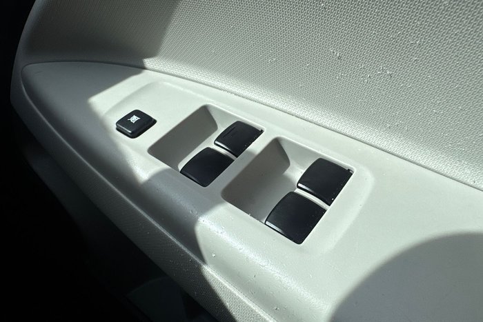 2014 Mitsubishi Mirage ES