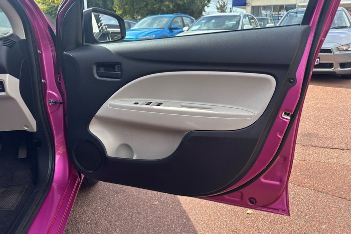 2014 Mitsubishi Mirage ES