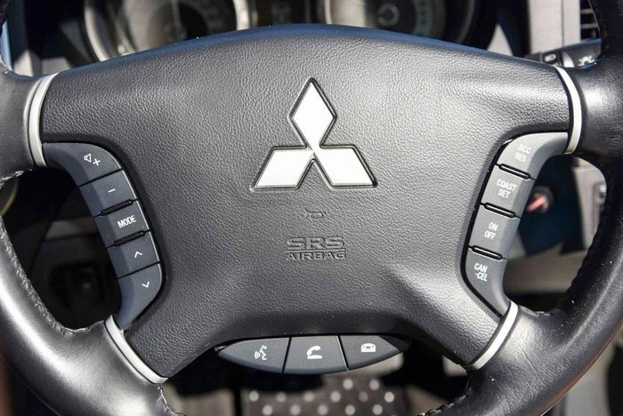2019 Mitsubishi Pajero