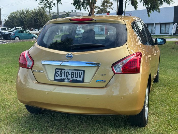 2013 Nissan Pulsar ST