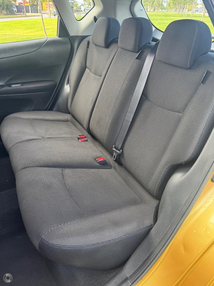 2013 Nissan Pulsar ST