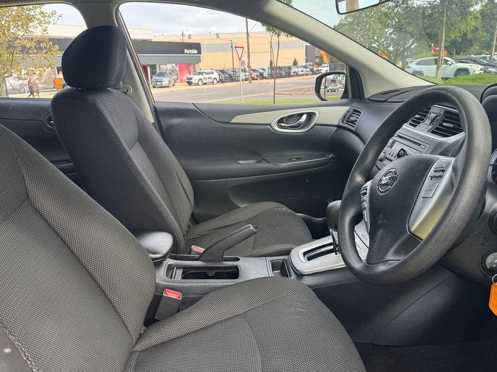 2013 Nissan Pulsar ST