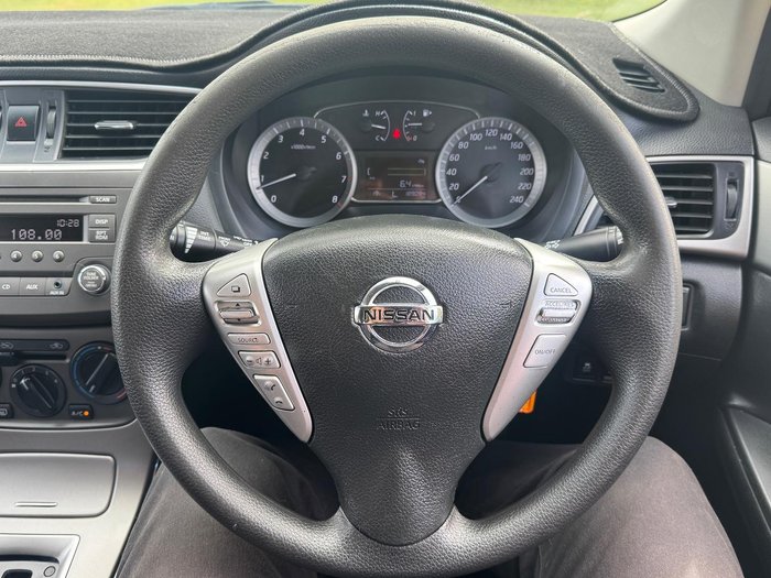 2013 Nissan Pulsar ST