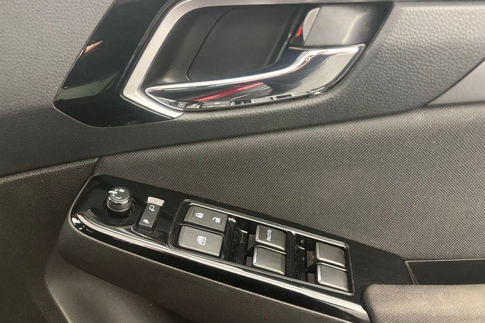 2022 Isuzu MU-X LS-U