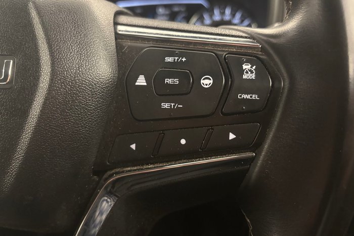 2022 Isuzu MU-X LS-U