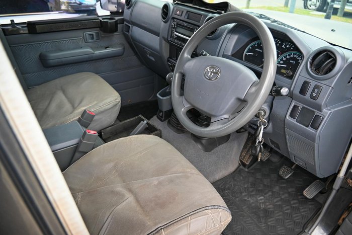 2011 Toyota Landcruiser GXL