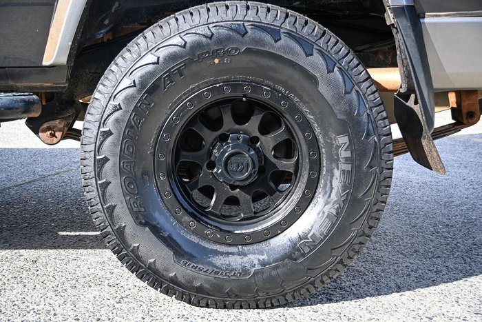 2011 Toyota Landcruiser GXL