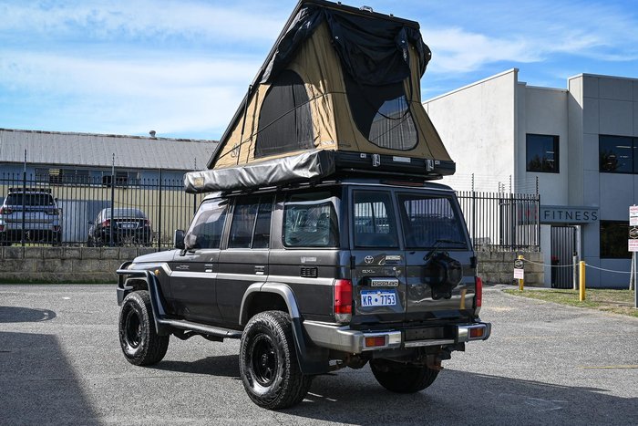 2011 Toyota Landcruiser GXL
