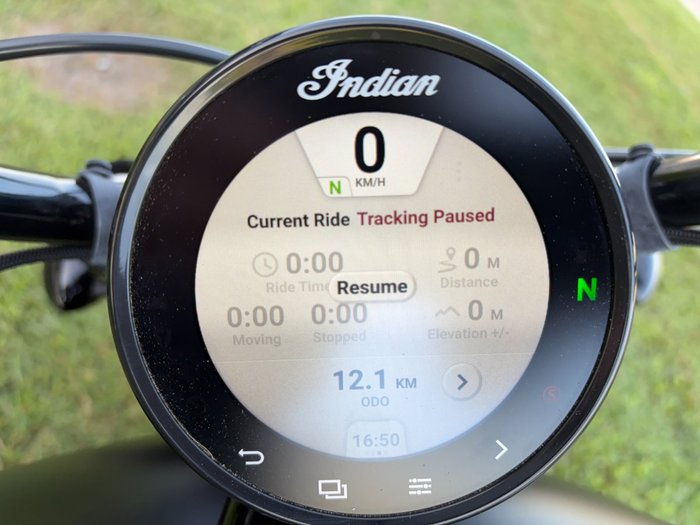 2025 INDIAN SCOUT BOBBER Black