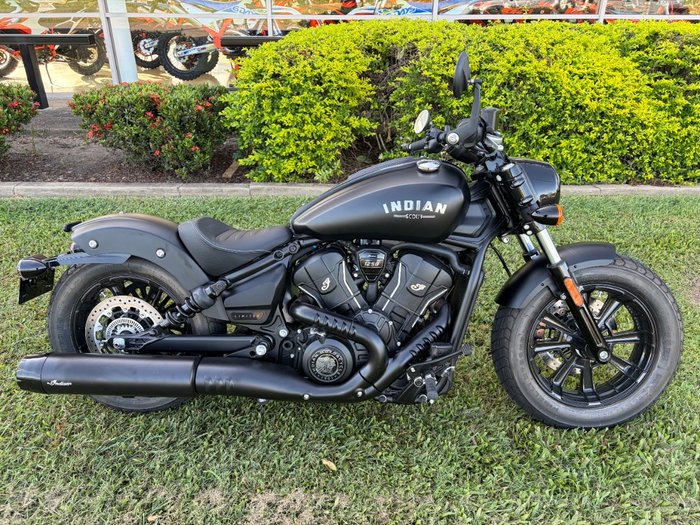 2025 INDIAN SCOUT BOBBER Black