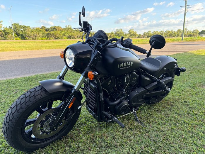 2025 INDIAN SCOUT BOBBER Black