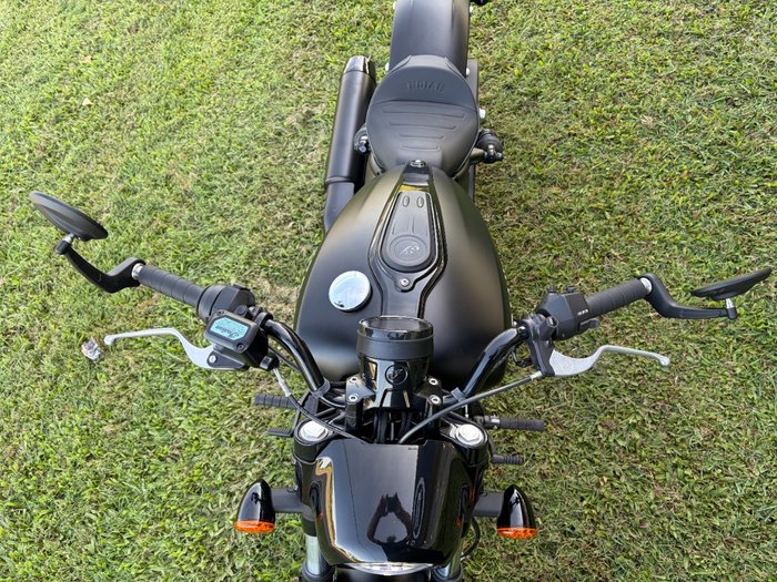2025 INDIAN SCOUT BOBBER Black