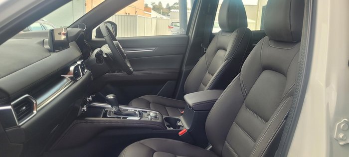 2025 Mazda CX-5 G25 Akera