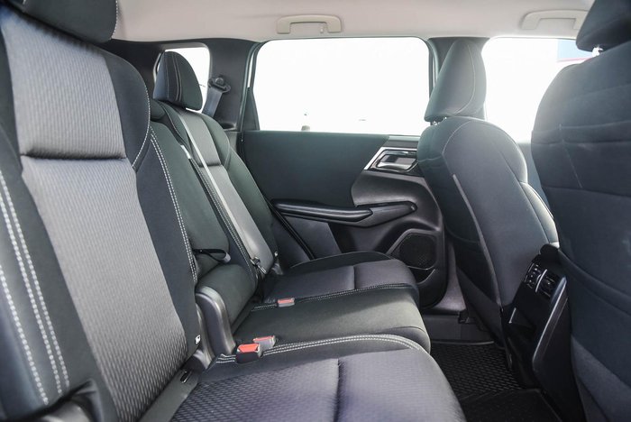 2022 Mitsubishi Outlander LS