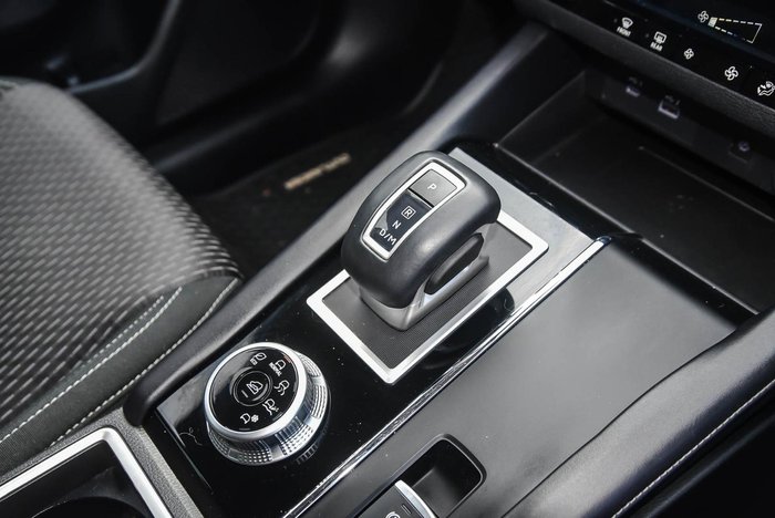 2022 Mitsubishi Outlander LS