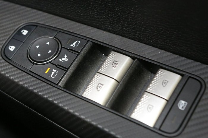 2025 Mitsubishi Outlander LS