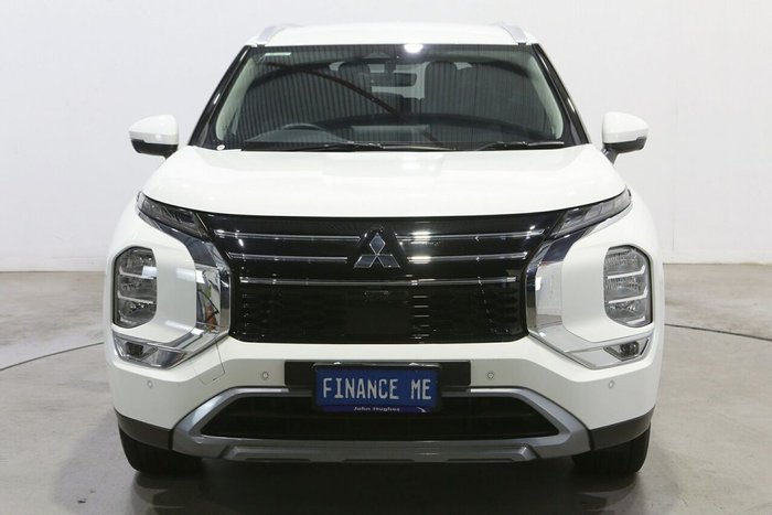 2025 Mitsubishi Outlander LS