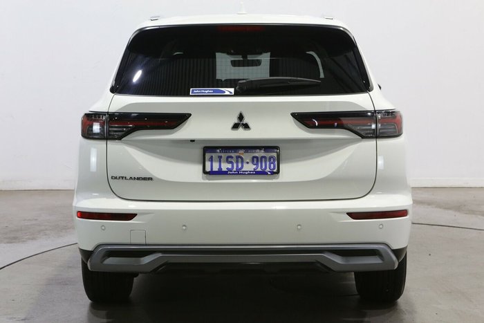 2025 Mitsubishi Outlander LS