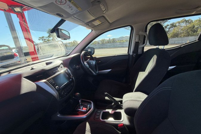 2020 NISSAN NAVARA ST (4x2)