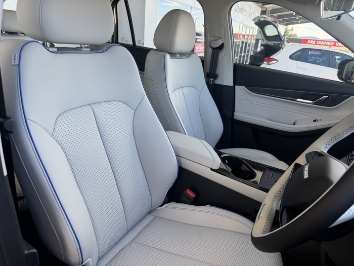 2026 Jaecoo J5 EV Summit