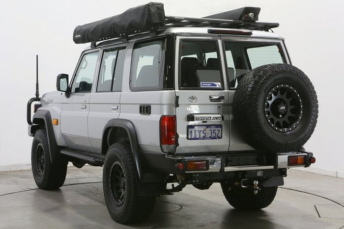 2025 Toyota Landcruiser GXL