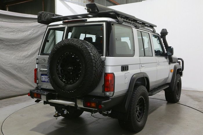 2025 Toyota Landcruiser GXL