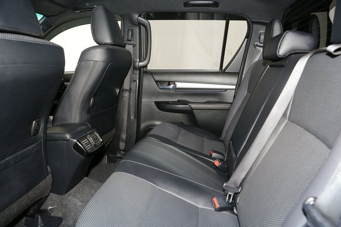 2023 Toyota Hilux Rogue