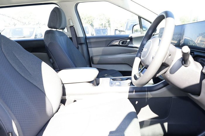 2024 Kia Carnival S