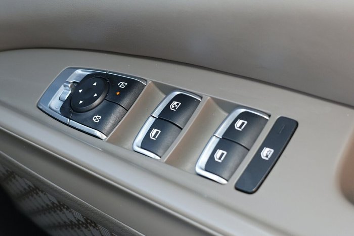 2024 Kia Carnival S