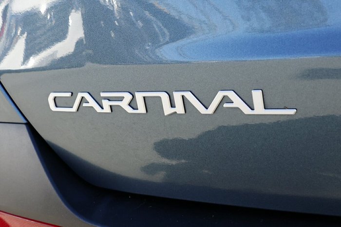 2024 Kia Carnival S