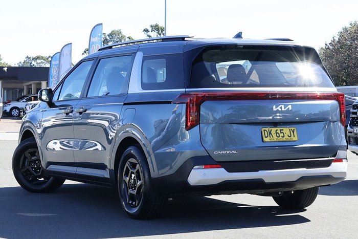 2024 Kia Carnival S