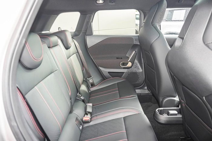 2025 MINI Aceman JCW E Favoured