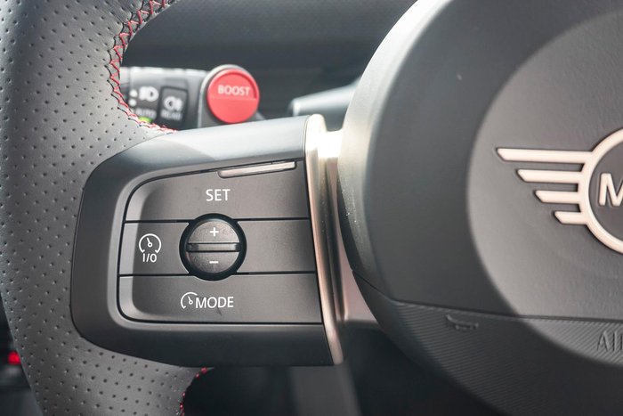 2025 MINI Aceman JCW E Favoured