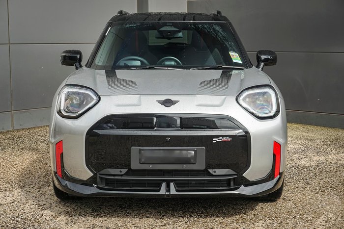 2025 MINI Aceman JCW E Favoured