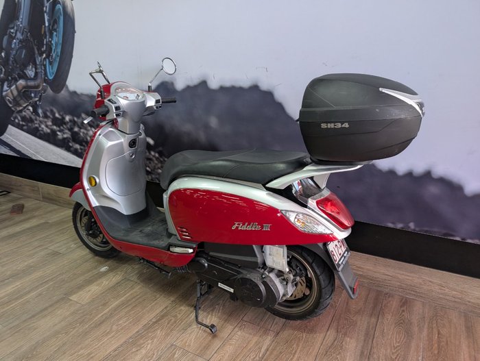 2017 SYM SYMPHONY ST 200i RED