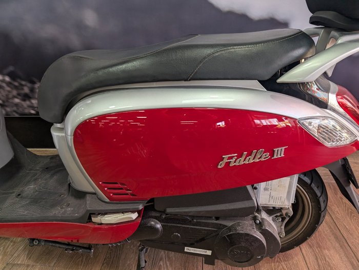 2017 SYM SYMPHONY ST 200i RED