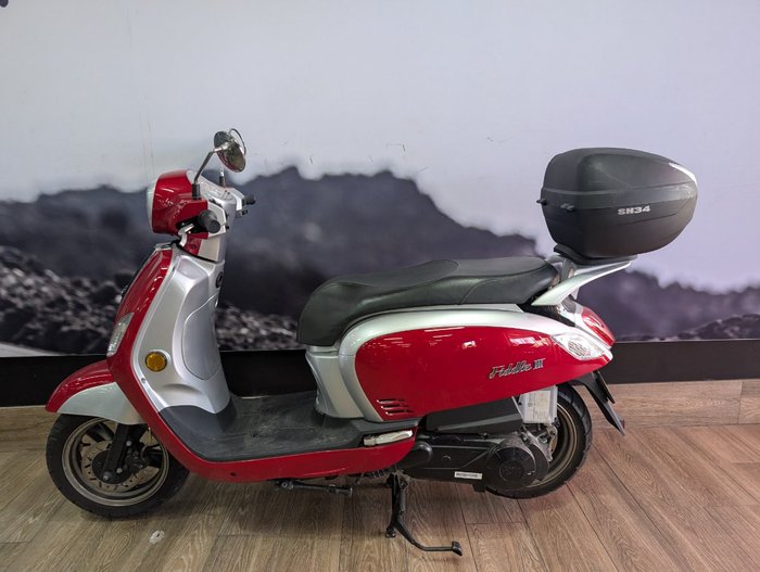 2017 SYM SYMPHONY ST 200i RED