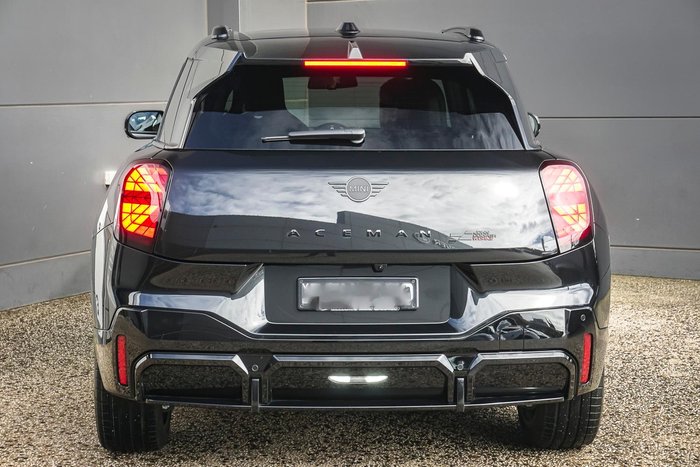 2025 MINI Aceman JCW E Favoured