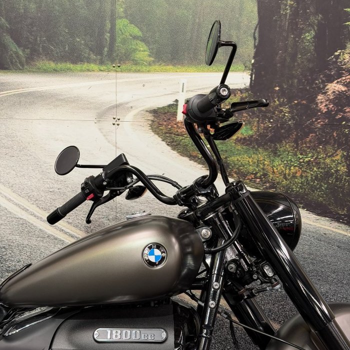 2023 BMW Motorrad R 18 CLASSIC KHAKI