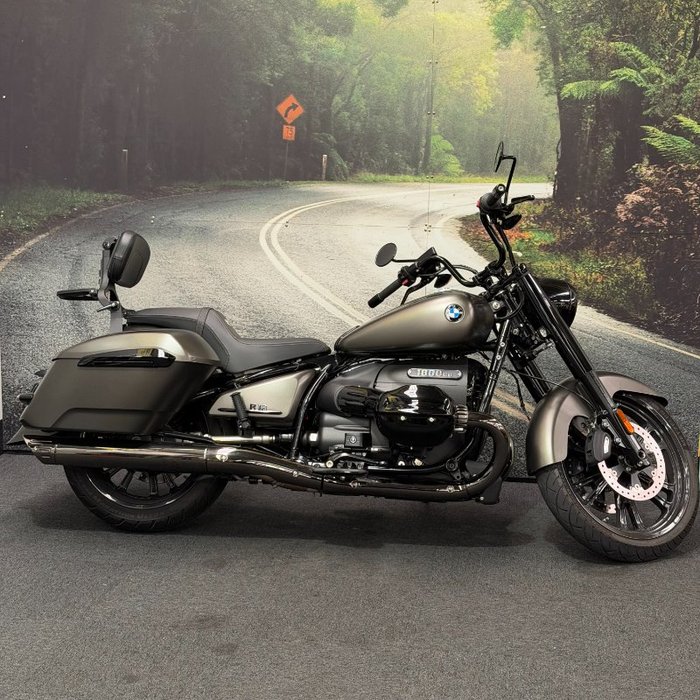 2023 BMW Motorrad R 18 CLASSIC KHAKI