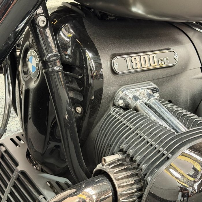 2023 BMW Motorrad R 18 CLASSIC KHAKI