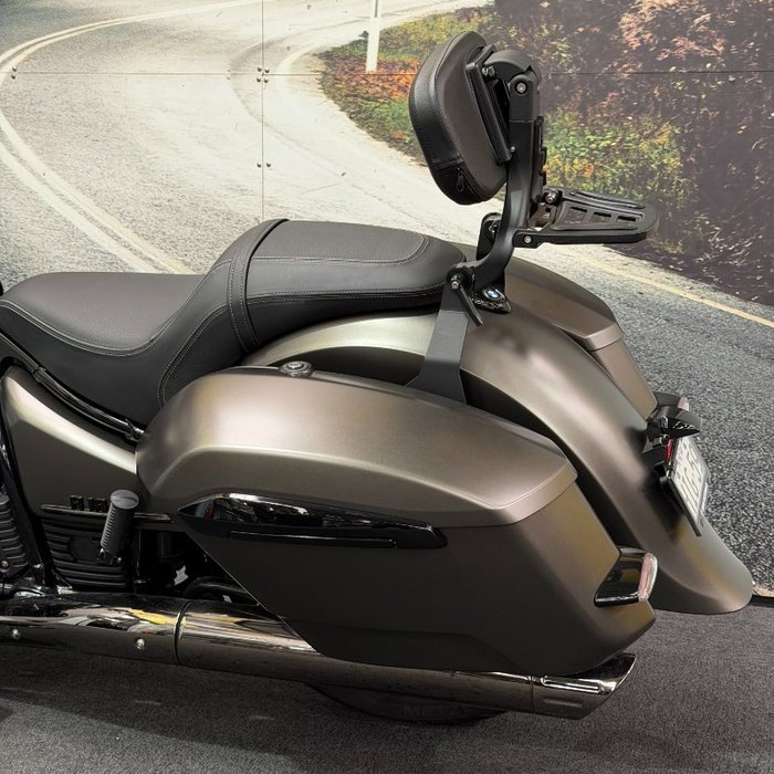 2023 BMW Motorrad R 18 CLASSIC KHAKI