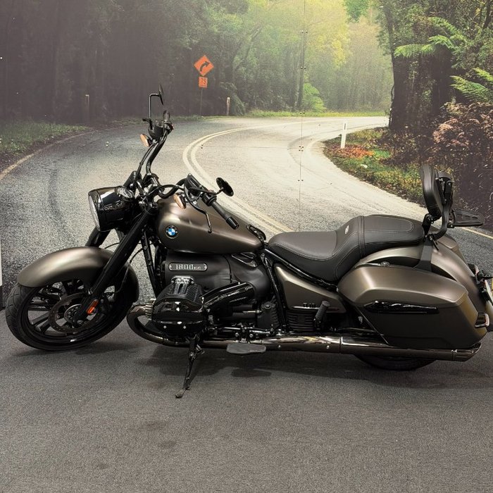 2023 BMW Motorrad R 18 CLASSIC KHAKI