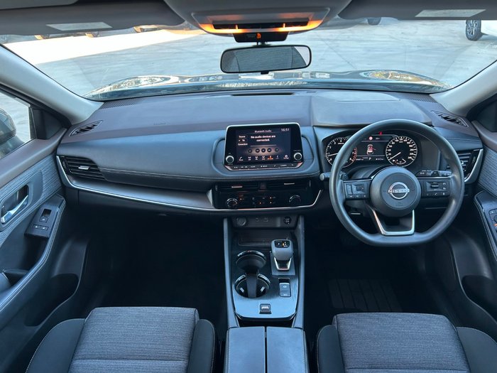 2025 Nissan X-TRAIL ST