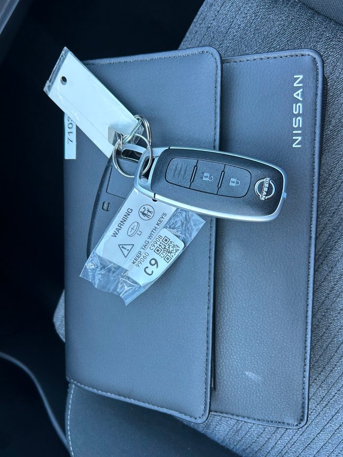 2025 Nissan X-TRAIL ST